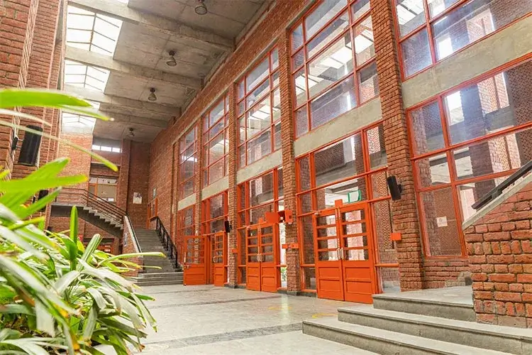 Best MBA College in UP